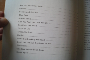 Elton John - 40 Hits Songbook Notenbuch Easy Piano Vocal