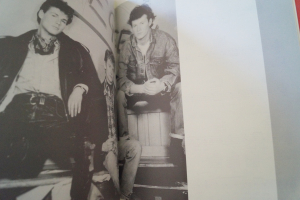 A-ha - Stay on these Roads Songbook Notenbuch Vocal Guitar