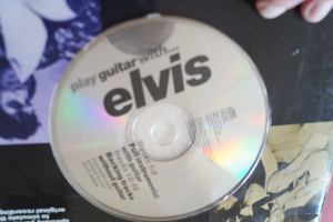 Elvis - Play Guitar with (mit CD) Songbook Notenbuch Vocal Guitar