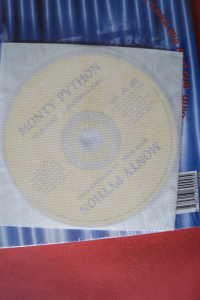Monty Python (Hardcover OVP, mit CD) Songbook Notenbuch Vocal Guitar
