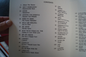 50 Shows 50 Songs (Broadway) Songbook Notenbuch Piano Vocal Guitar PVG