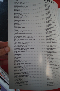 Ultimate Rock n Roll Showstoppers Songbook Notenbuch Piano Vocal Guitar PVG