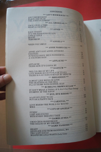 Broadway Showstoppers (Revised & Expanded) Songbook Notenbuch Piano Vocal Guitar PVG