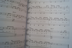 Chart Hits of 2019-2020 Songbook Notenbuch Easy Piano Vocal