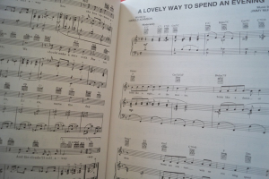 The Music Vault Songbook Notenbuch Piano Vocal Guitar PVG