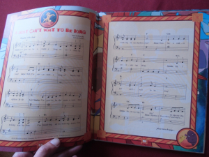 The Lion King (Illustrated Songbook, Hardcover) Songbook Notenbuch Piano Vocal Guitar PVG