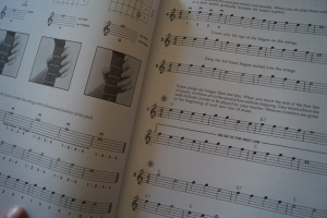 Beginning Guitar Superbook Gitarrenbuch