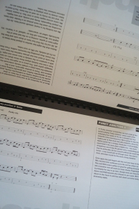 Totally Interactive Band Bible (mit CD+DVD) Lehrbuch Musiktheorie