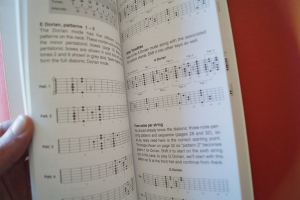 The Ultimate Scale-Book Gitarrenbuch