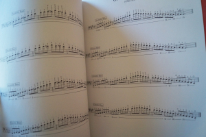 60 Melodic Etudes (John Patitucci) Bassbuch