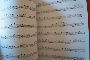 60 Melodic Etudes (John Patitucci) Bassbuch