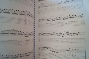 33 Guitarsolos (Silver Edition, mit CD) Gitarrenbuch