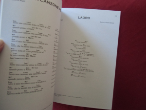 Lucio Battisti - 22 Grandi Successi Songbook Vocal Guitar Chords