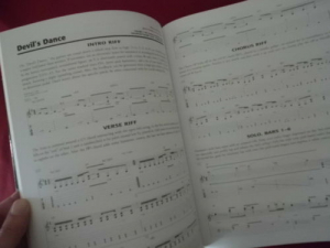 Metallica - Riff by Riff 1 & 2 Songbooks Notenbücher Vocal Guitar