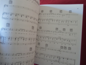 Georges Brassens - Grands Interpretes Songbook Notenbuch Piano Vocal Guitar PVG