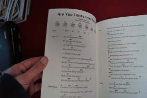 Elvis - 30 No. 1 Hits Songbook Vocal Guitar Chords