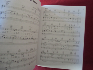 Ella Fitzgerald - Essential Ella Songbook Notenbuch Piano Vocal Guitar PVG