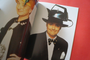 Queen - The Show must go on Biographie Songbook Notenbuch Piano Vocal Guitar PVG