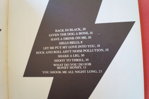 ACDC - Back in Black (alte Ausgabe) Songbook Notenbuch Vocal Guitar