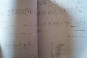 First 50 Blues Songs You should play on Guitar Songbook Notenbuch Vocal Guitar