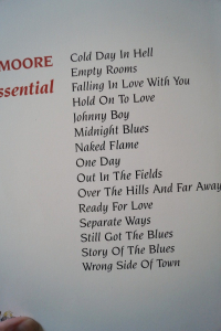 Gary Moore - The Essential Songbook Notenbuch Vocal Guitar Bass