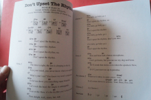 Lyrics & Chords Over 60 Essential Songs Songbook Vocal Guitar Chords