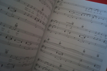 Essential Songs: The 2000s Songbook Notenbuch Piano Vocal Guitar PVG